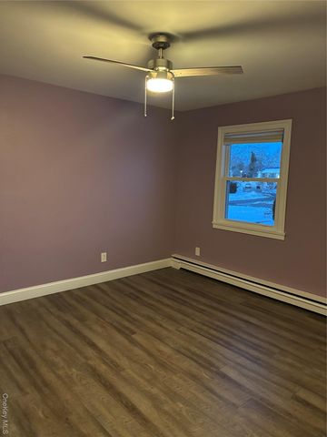 36 Cullen Avenue, Islip, NY 11751