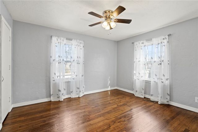 614 W Harvard Street, Siloam Springs, AR 72761