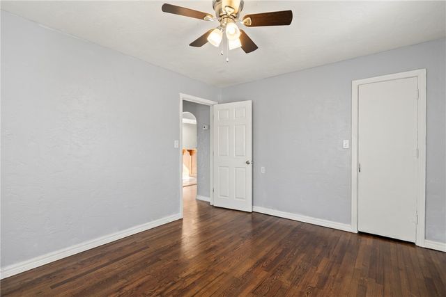 614 W Harvard Street, Siloam Springs, AR 72761