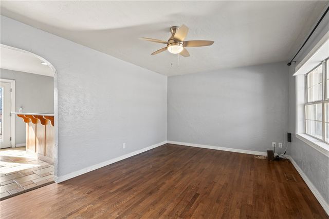 614 W Harvard Street, Siloam Springs, AR 72761