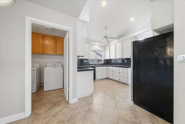 8605 Meandering Way, Antelope, CA 95843