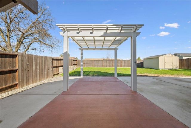 8605 Meandering Way, Antelope, CA 95843