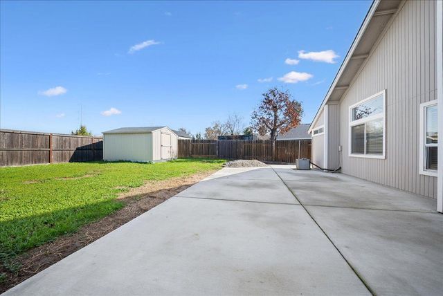 8605 Meandering Way, Antelope, CA 95843