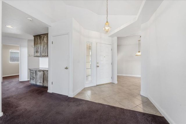 8605 Meandering Way, Antelope, CA 95843