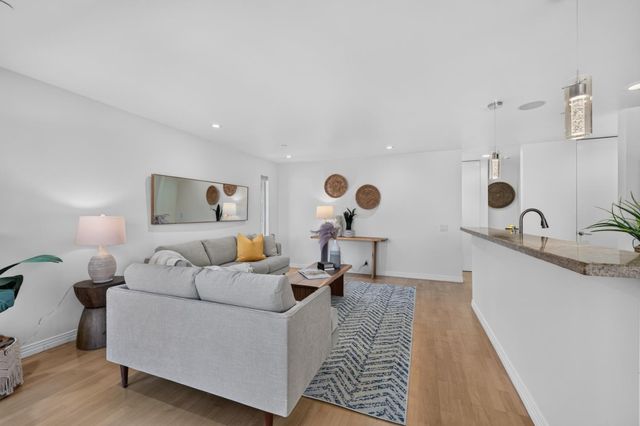 1845 Palm View Place 211, Santa Clara, CA 95050