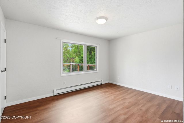 11100 Aurora Circle, Eagle River, AK 99577