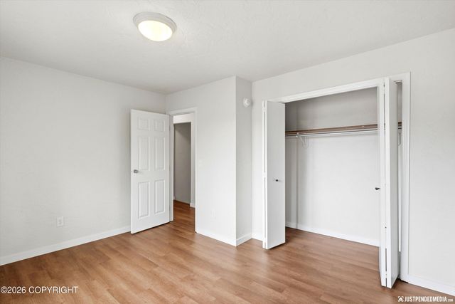 11100 Aurora Circle, Eagle River, AK 99577