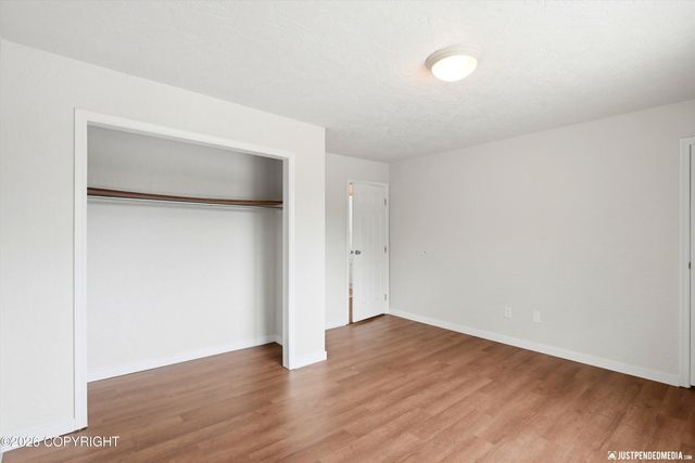 11100 Aurora Circle, Eagle River, AK 99577