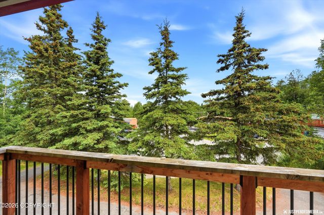 11100 Aurora Circle, Eagle River, AK 99577