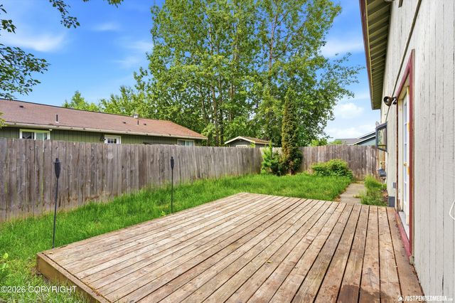 11100 Aurora Circle, Eagle River, AK 99577