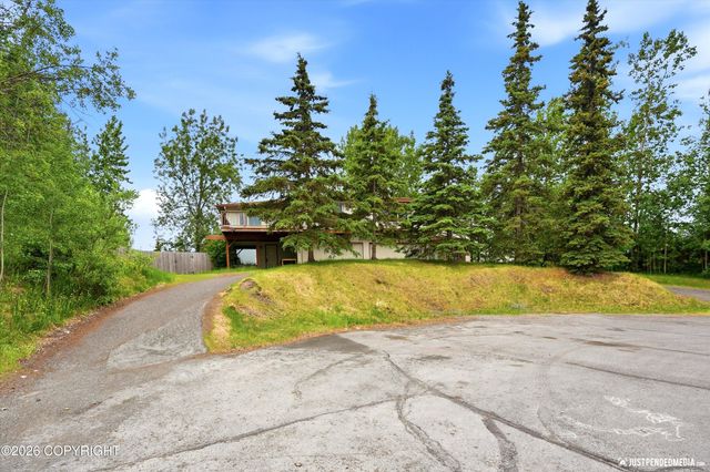 11100 Aurora Circle, Eagle River, AK 99577