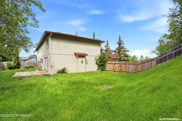 11100 Aurora Circle, Eagle River, AK 99577