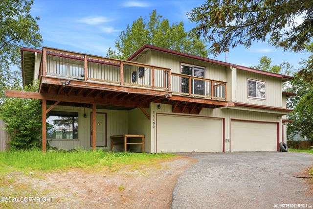 11100 Aurora Circle, Eagle River, AK 99577