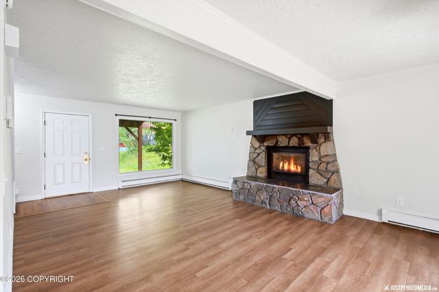 11100 Aurora Circle, Eagle River, AK 99577