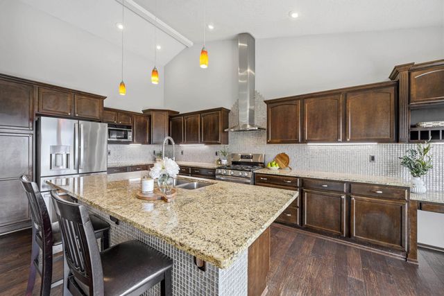 8604 E Black Oak Ln, Spokane, WA 99217