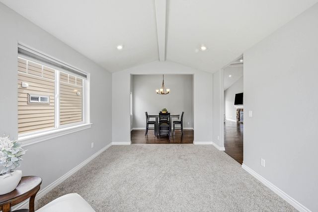 8604 E Black Oak Ln, Spokane, WA 99217