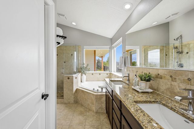 8604 E Black Oak Ln, Spokane, WA 99217