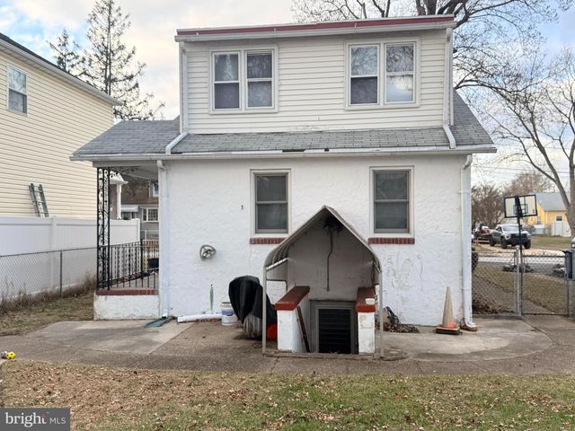 335 PONTIAC ST, Essington, PA 19029