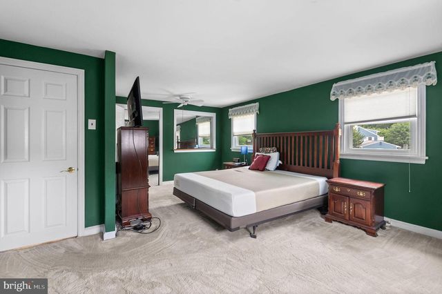 923 CARLIN DR, Southampton, PA 18966