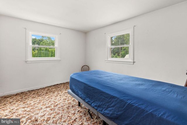 923 CARLIN DR, Southampton, PA 18966
