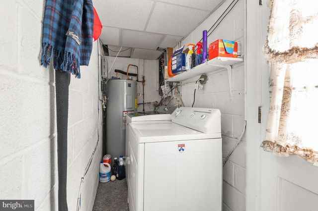 923 CARLIN DR, Southampton, PA 18966