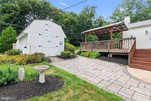 923 CARLIN DR, Southampton, PA 18966