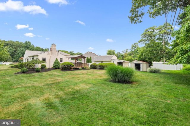 923 CARLIN DR, Southampton, PA 18966