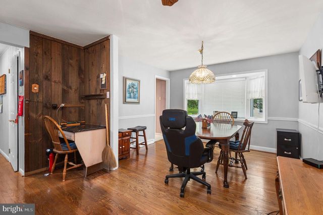 923 CARLIN DR, Southampton, PA 18966