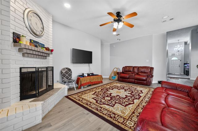 11719 Acadian Drive, Houston, TX 77099