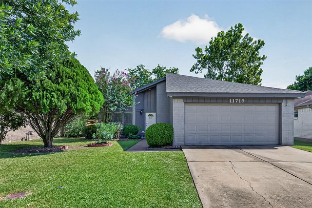 11719 Acadian Drive, Houston, TX 77099