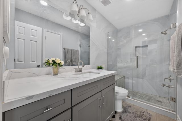 11719 Acadian Drive, Houston, TX 77099