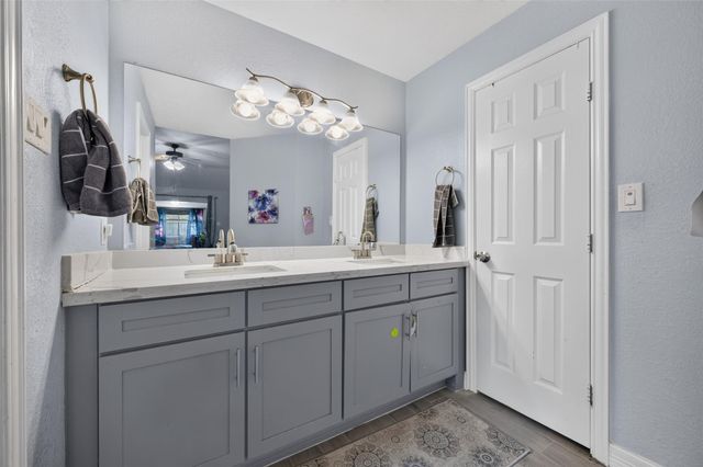 11719 Acadian Drive, Houston, TX 77099