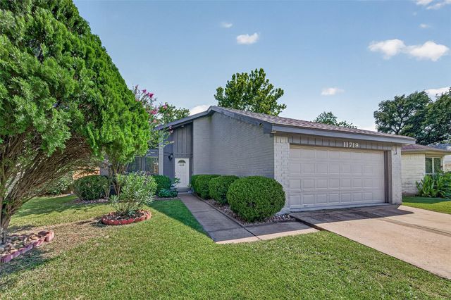 11719 Acadian Drive, Houston, TX 77099