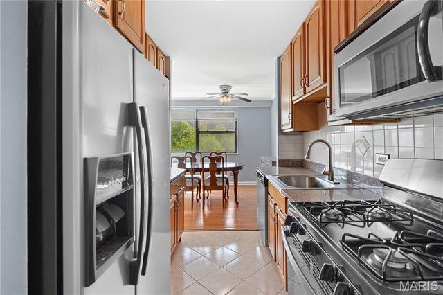 4466 W Pine Boulevard 6G, St Louis, MO 63108