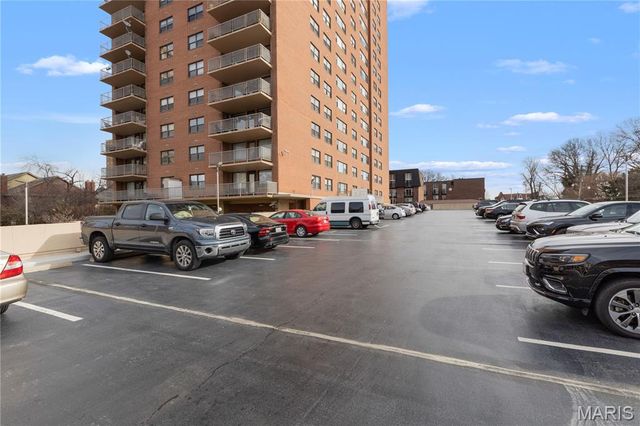 4466 W Pine Boulevard 6G, St Louis, MO 63108