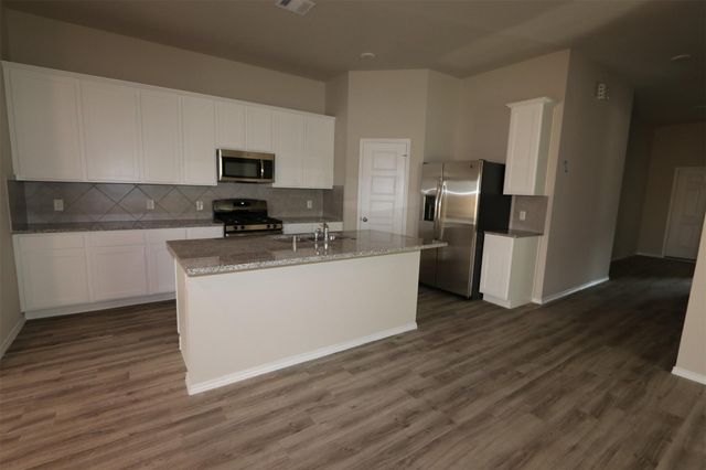 2015 Levant Lane, Baytown, TX 77523