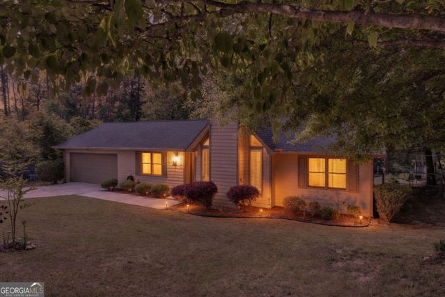 1287 Country Lane Way NE, Conyers, GA 30012