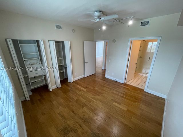 601 NE 36th St 1209, Miami, FL 33137