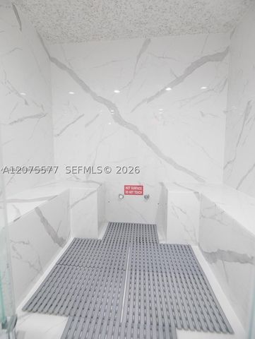 601 NE 36th St 1209, Miami, FL 33137