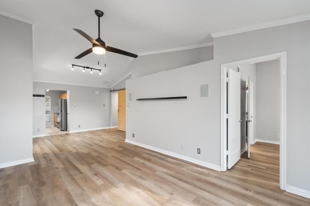 1601 Faro DR 704, Austin, TX 78741