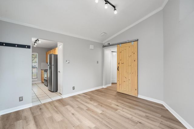 1601 Faro DR 704, Austin, TX 78741