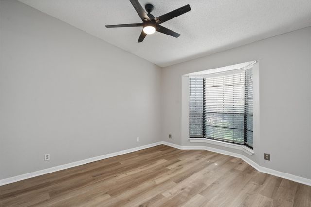 1601 Faro DR 704, Austin, TX 78741