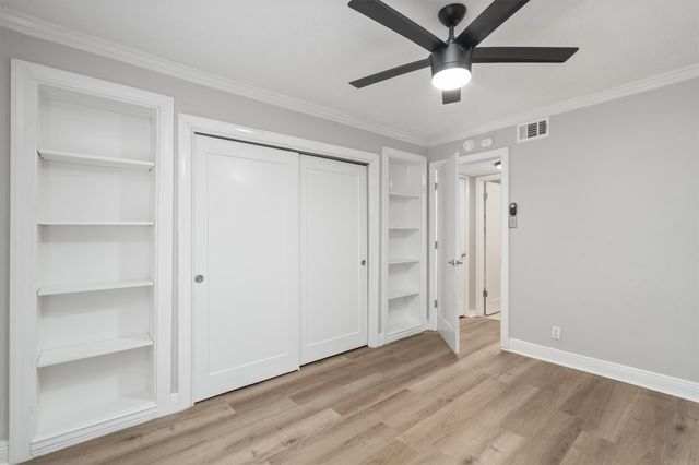 1601 Faro DR 704, Austin, TX 78741