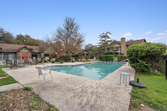 1601 Faro DR 704, Austin, TX 78741