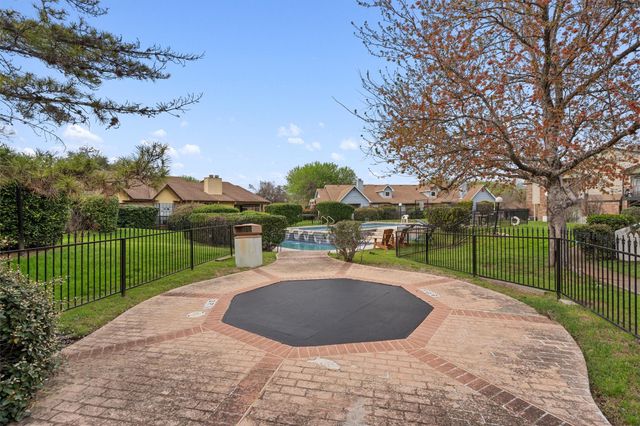 1601 Faro DR 704, Austin, TX 78741