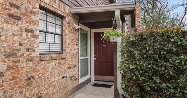 1601 Faro DR 704, Austin, TX 78741