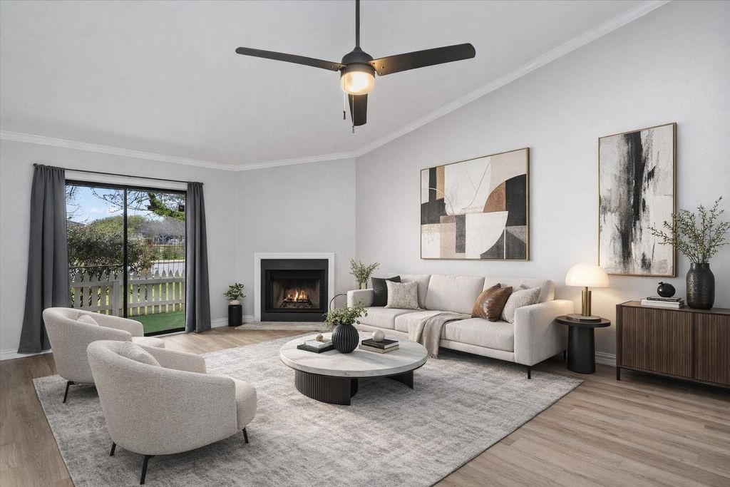 1601 Faro DR 704, Austin, TX 78741