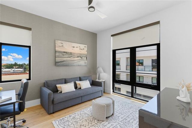 850 Central AVE 311, Naples, FL 34102