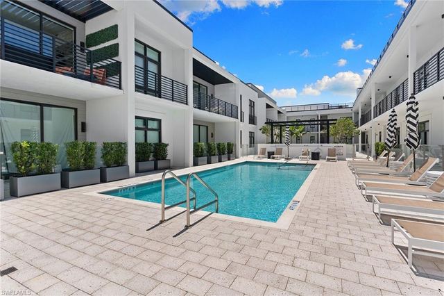850 Central AVE 311, Naples, FL 34102