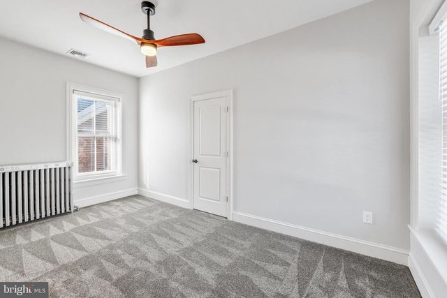240 FRANKLIN ST #2, Alburtis, PA 18011